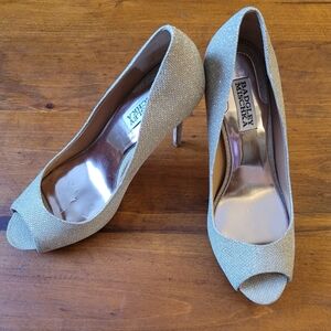 Badgely Mishka Metallic Gold Platform Stilleto Pumps Size 8